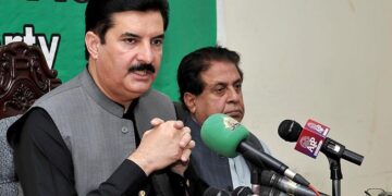 پیپلز پارٹی کابینہ کا حصہ نہیں ہو گی اس فیصلے پر قائم ہیں فیصل کریم