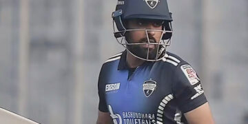 بابر اعظم نے بنگلہ دیش پریمیئر لیگ کے ٹاپ سکورر بن گئے