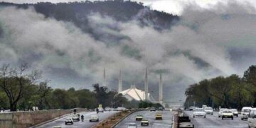 ملک کے بالائی علاقوں اور پنجاب میں آج بارش کا امکان