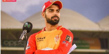 شاداب خان نے ٹی ٹوئنٹی کرکٹ میں وکٹوں کی ٹرپل سنچری مکمل کر لی