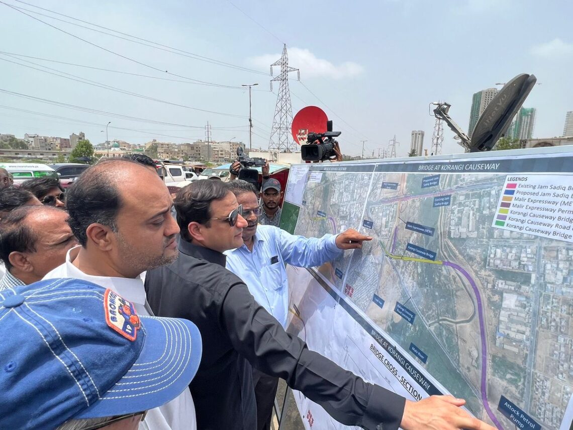 کراچی: سندھ حکومت کورنگی ندی پل کا سنگ بنیاد رکھ کر تعمیر کرنا بھول گئی