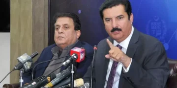 وزیراعلیٰ کے پی کےنے تو اپنی پارٹی کو بھی دھوکے دیے ہیں۔ گورنر خیبر پختونخوا