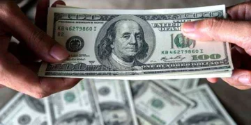 انٹر بینک: ڈالر 278 روپے 45 پیسے کا ہو گیا