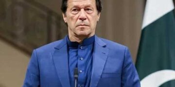 عمران خان کی جیل میں بغیر مداخلت ملاقات کی درخواست: سیکرٹری داخلہ و دیگر کو نوٹس جاری