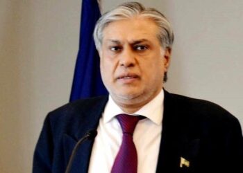 پاکستان پر 130 ارب ڈالر کا غیرملکی قرض ہے تو پریشان نہ ہوں، اسحاق ڈار