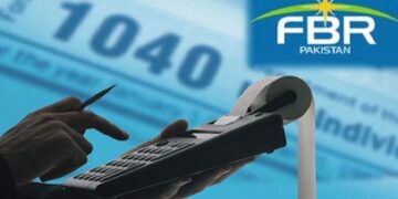 ایف بی آر اگست کا ٹیکس ہدف حاصل کرنے میں ناکام ، وزیر اعظم  نے رپورٹ طلب کر لی