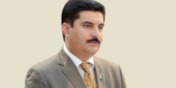 پیپلز پارٹی اور ن لیگ کا اتحاد چل رہا اور چلے گا،گورنر خیبر پختونخوا