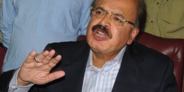 عمران خان کا کوئی مستقبل نہیں، سیاستدانوں کیلئے بھی اچھے دن نظر نہیں آرہے