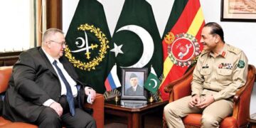 آرمی چیف سے روسی نائب وزیراعظم کی ملاقات، دفاعی تعاون کو مضبوط کرنے کا عزم