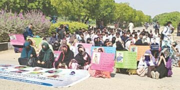 کراچی: لاپتا ہونے والے 6 بلوچ طلبہ اپنے گھروں کو واپس پہنچ گئے۔