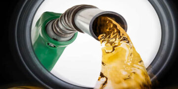 ہائی سپیڈ ڈیزل 5روپے لٹر مہنگا ‘ پٹرول کی قیمت برقرار