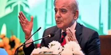 آرمی چیف نے لشکر کشی سے نمٹنے میں مکمل تعاون کیا:وزیر اعظم