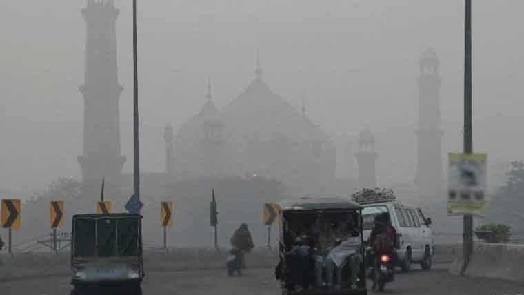 لاہور میں سموگ کی بدترین صورتحال:پنجاب حکومت کا وزارت خارجہ کے ذریعے بھارت سے مذاکرات کا فیصلہ