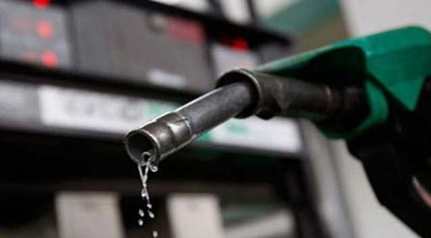 حکومت کا پیٹرولیم مصنوعات کی قیمتوں میں اضافہ نہ کرنے کا فیصلہ