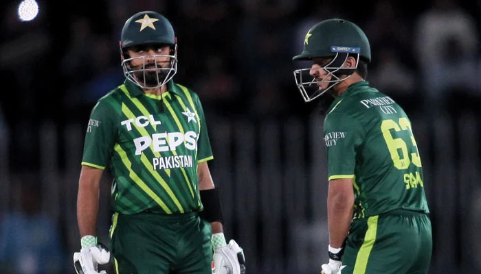 بابر اعظم نے صائم ایوب کو چیتا قرار دے دیا