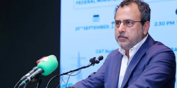 ہم چاہتے ہیں اگلے چار سال میں توانائی کا شعبہ بحران سے نکل آئے۔ وزیر توانائی اویس لغاری