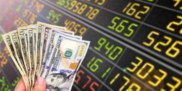 پاکستان سٹاک مارکیٹ میں استحکام برقرار، ڈالر کی قیمت میں معمولی اضافہ