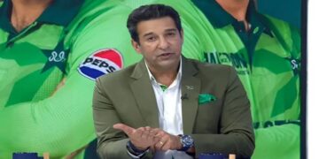 وسیم اکرم کا قومی ٹیم سے 6 بڑے نام فارغ کرنے کا مطالبہ