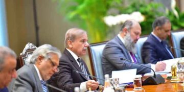 طالبان اپنی سرزمین پاکستان کیخلاف استعمال ہونے سے روکیں، افغانستان میں امن خطے کے مفاد میں ہے: وزیراعظم