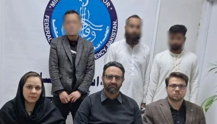 پاکستانی لڑکیوں کو شادی کا جھانسہ  دیکر چین سمگل کرنے والے 3 ملزم گرفتار