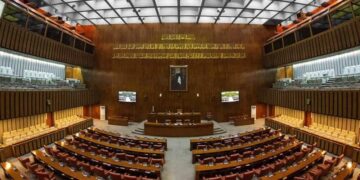 این ایف سی ایوارڈ کا معاملہ، سینیٹ کمیٹی کا چاروں صوبائی وزراء کو بلانے کا فیصلہ