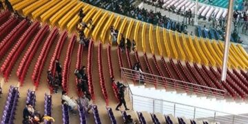 پی ایس ایل 10: کراچی میں شائقین کی عدم دلچسپی، پانچ میچز میں اسٹیڈیم خالی رہا