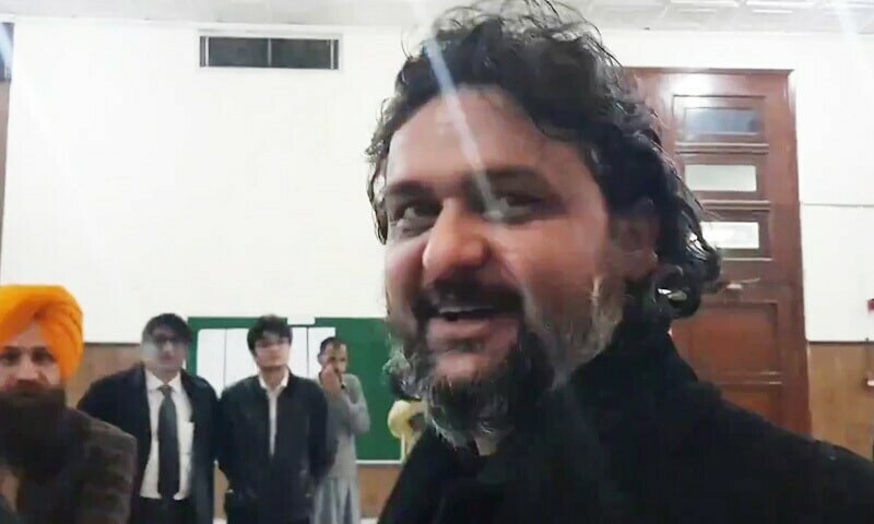 پیپلز پارٹی اور ن لیگ کے مفادات ایک ہیں:فیصل جاوید