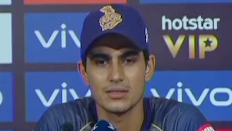  آئی پی ایل: گجرات ٹائٹنز کے کپتان شبمن گل کو سلو اوور ریٹ پر 12 لاکھ جرمانہ عائد کر دیا