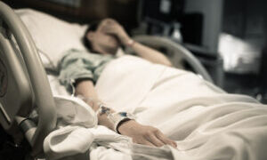 بھارت: وینٹی لیٹر پر موجود ایئر ہوسٹس سے مبینہ جنسی زیادتی، مقدمہ درج