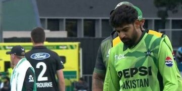 گیند ہیلمٹ پر لگنے کے بعد حارث رؤف اب بہتر ہیںمحسوس کر رہے ٹیم کے ہمراہ سفر بھی کیا