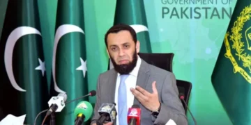 پوری قوم افواج پاکستان کے ساتھ کھڑی ہے اور پاکستان کی فتح روز روشن کی طرح عیاں ہے، وفاقی وزیر اطلاعات