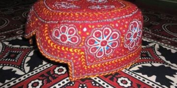 اسکولوں میں سندھی ثقافتی تحائف کی تقسیم پر سندھ حکومت کی پابندی