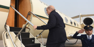 وزیراعظم شہباز شریف آذربائیجان کا دورہ مکمل کر کے تاجکستان چلے گئے