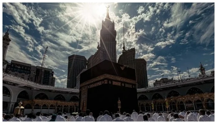 کل سورج بیت اللہ شریف کے عین اوپر سے گزرے گا