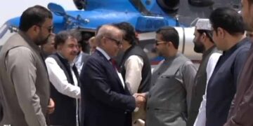 وزیراعظم امن و امان سے متعلق خصوصی جرگے میں شرکت کیلئے کوئٹہ پہنچ گئے