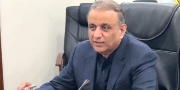 ملک بھر میں موٹرویز اور قومی شاہراہوں پر ایئر ایمبولینس سروس متعارف کرانے کے لیے اقدامات جاری.وفاقی وزیر مواصلات