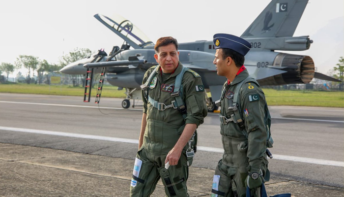 “پاکستان کی حدود میں ایک انچ بھی داخل نہ ہونے دو!” — ائیر چیف ظہیر بابر کا جنگی لمحات میں ریڈیو پر اپنے پائلٹس سے تاریخی خطاب