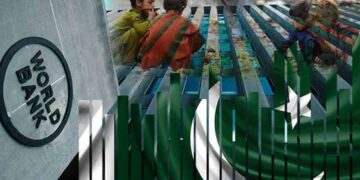 پاکستان میں غربت کی شرح 44.7 فیصد تک پہنچ گئی، عالمی بینک کی تشویشناک رپورٹ