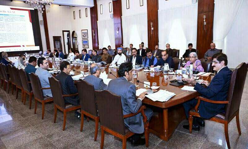 سندھ نے سرکاری ملازمین کی تنخواہیں 12 فیصد تک اور پنشن 8 فیصد بڑھانے کا اعلان کردیا