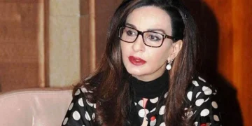 پاکستان زرعی زمین سے محروم ہو رہا ہے، یہ ماحولیاتی نہیں قومی ایمرجنسی ہے: شیری رحمان