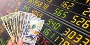 پاکستان اسٹاک ایکسچینج میں شدید مندی، انڈیکس ایک دن میں تین نفسیاتی حدوں سے نیچے آ گیا