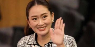 تھائی وزیراعظم سے مستعفی ہونے کا مطالبہ، فون کال لیک کے بعد سیاسی بحران شدت اختیار کر گیا