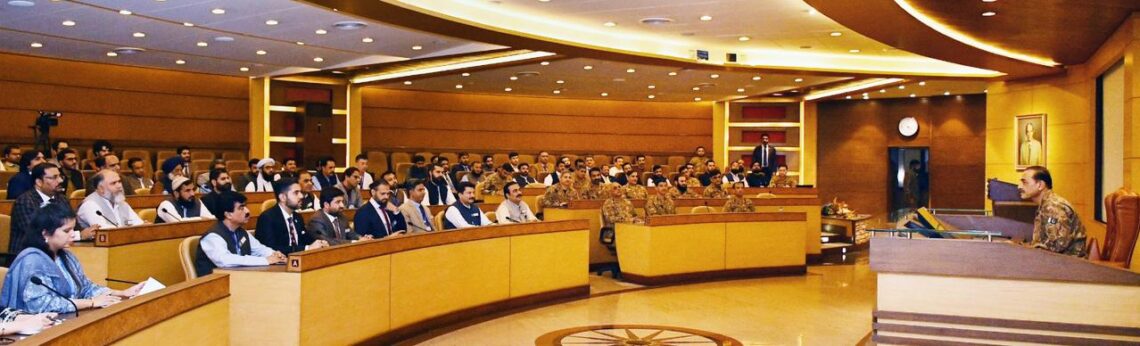 بلوچستان کی ترقی اور دہشتگردی کا خاتمہ ہماری اولین ترجیح ہے، فیلڈ مارشل عاصم منیر