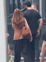 عماد وسیم اور اہلیہ ثانیہ اشفاق کے درمیان علیحدگی کی قیاس آرائیاں، سوشل میڈیا پر جذباتی ردعمل &mdash; پاک الرٹس: سنسنی نہیں، صرف خبر‫‬ - PakAlerts.net &mdash; قابل اعتماد ڈیجیٹل نیوز پلیٹ فارم عالمی امور، تازہ ترین خبریں, سیاست, ٹیکنالوجی، کھیل، معیشت، تفریح، صحت، تعلیم، اور بہت کچھ ایک جگہ پر۔