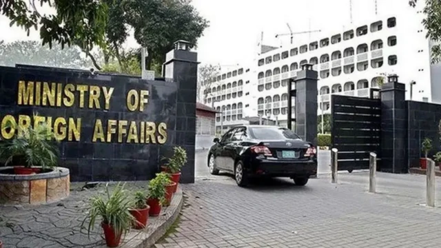 یوکرین جنگ میں پاکستانیوں کے ملوث ہونے کے الزامات پر دفتر خارجہ کا سخت ردعمل