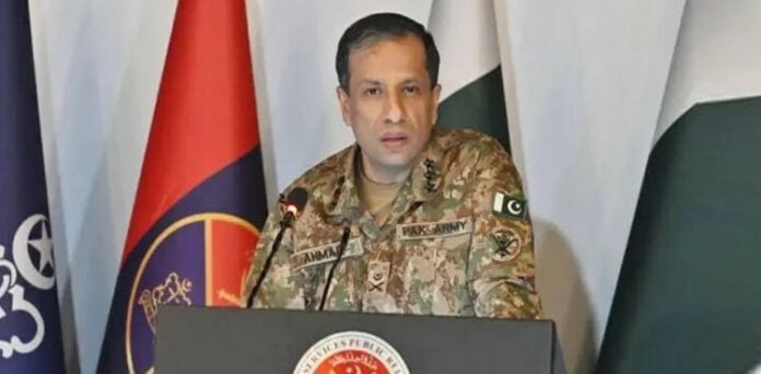 ڈی جی آئی ایس پی آر: پاک فوج ہر حال میں عوام کے ساتھ کھڑی ہے، سیلاب متاثرہ علاقوں میں ریلیف آپریشن جاری