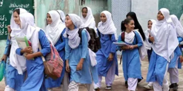 پنجاب میں اسکولوں کی چھٹیوں میں 31 اگست تک توسیع پر غور