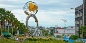 ایف آئی اے کا بحریہ ٹاؤن سے منسلک حوالہ ہنڈی اور منی لانڈرنگ نیٹ ورک پر بڑا کریک ڈاؤن، 17 مقدمات درج، 13 گرفتاریاں