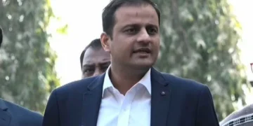 میئر کراچی مرتضیٰ وہاب نے شہر میں تیز بارش سے نمٹنے کو چیلنج قرار دے دیا
