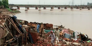 پنجاب میں شدید بارشوں اور طغیانی سے ہزاروں دیہات زیرِ آب، لاکھوں افراد متاثر